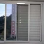 Tela mosquiteira de correr